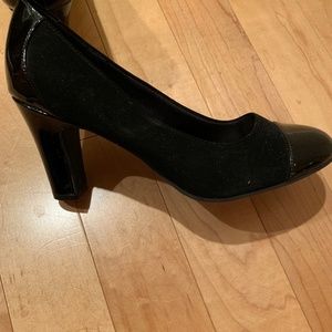 10 M Black Paten Leather Mix